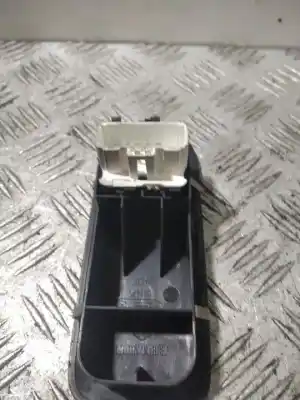 Second-hand car spare part left front power window switch for renault clio iii pack authentique oem iam references 8200356519  e29470