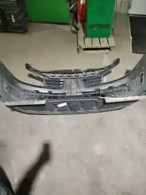 Pezzo di ricambio per auto di seconda mano PARAURTI ANTERIORE per RENAULT MEGANE II BERLINA 5P  Riferimenti OEM IAM   ESTANTERIA A-1