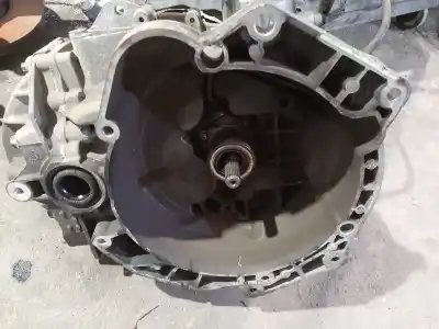 Second-hand car spare part gearbox for opel corsa d ´´111 years´´ oem iam references 55193621  int.f-2.1