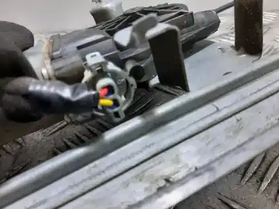 Second-hand car spare part passenger side right window regulator for nissan note (e11e) acenta oem iam references 119208 2 pins 