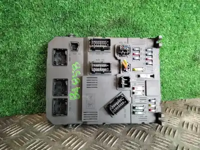 Peça sobressalente para automóvel em segunda mão caixa de fusíveis e relés por peugeot 206 berlina xs referências oem iam 9649627880