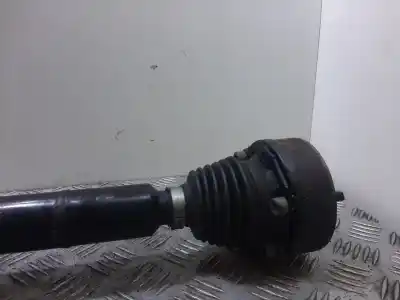 Pezzo di ricambio per auto di seconda mano Trasmissione Anteriore Destra per AUDI A3 (8P) 1.6 FSI Ambiente 116 CV / 85 KW Riferimenti OEM IAM 1K0407272HC  