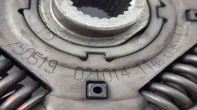 Second-hand car spare part clutch kit for volkswagen vento (1h2) 1.9 td oem iam references 027105273 0210141109 750519