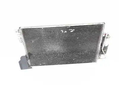 Peça sobressalente para automóvel em segunda mão condensador / radiador de ar condicionado por renault clio ii fase i (b/cbo) 1.2 referências oem iam 8200086193  