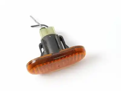 Pezzo di ricambio per auto di seconda mano lampada laterale destra per renault clio ii fase i (b/cbo) 1.2 riferimenti oem iam 7700822136  