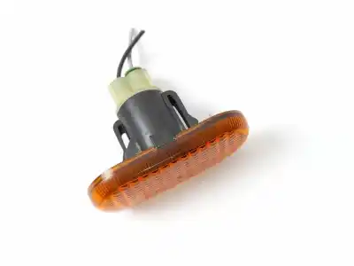 Pezzo di ricambio per auto di seconda mano lampada laterale destra per renault clio ii fase i (b/cbo) 1.2 riferimenti oem iam 7700822136  