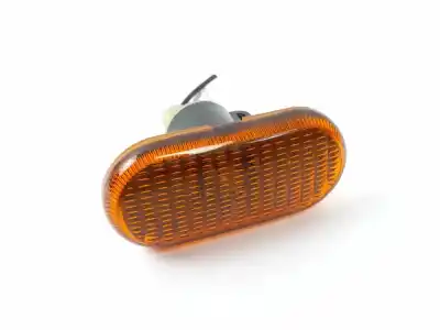 Pezzo di ricambio per auto di seconda mano lampada laterale destra per renault clio ii fase i (b/cbo) 1.2 riferimenti oem iam 7700822136  