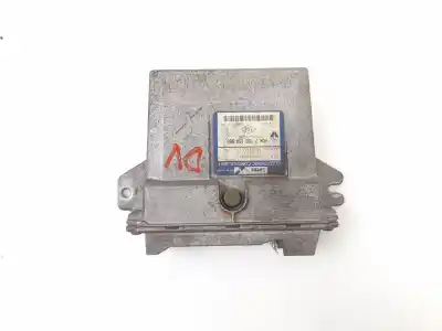 Pezzo di ricambio per auto di seconda mano Centralina Motore per RENAULT CLIO II FASE I (B/CBO) 1.9 D Riferimenti OEM IAM 7700104956 80761H 7700111205
