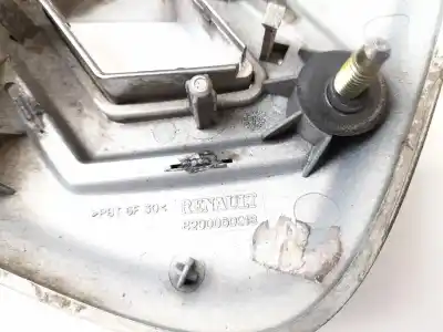 Peça sobressalente para automóvel em segunda mão emblema por renault clio ii fase ii (b/cb0) 1.5 dci diesel 65 cv / 48 kw referências oem iam 8200060918  242099000