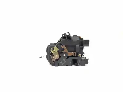 Peça sobressalente para automóvel em segunda mão fechadura da porta dianteira esquerda por skoda octavia i combi (1u5) 1.9 tdi referências oem iam c3b1837015a  