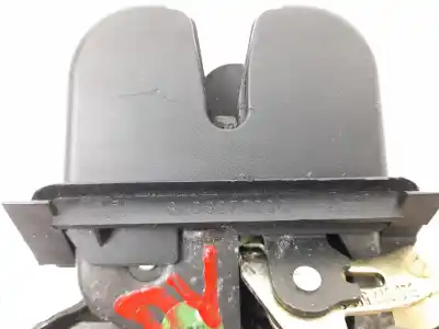 Автозапчастина б/у замок багажника / ворот для audi a3 (8l1) 1.9 tdi посилання на oem iam 8l0827520c  