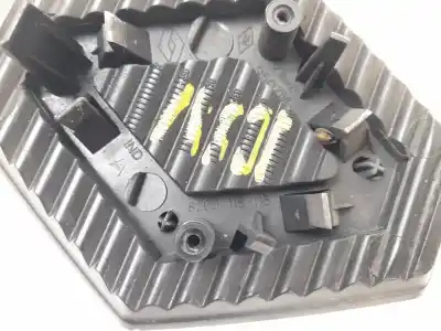 Автозапчасти б/у эмблема за renault megane ii (bm0/1_, cm0/1_) 1.9 dci (bm0g, cm0g) ссылки oem iam 8200115115  