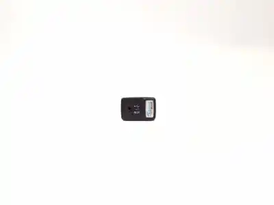 Pezzo di ricambio per auto di seconda mano connettore usb per fiat doblo ii cargo (263) furgón base riferimenti oem iam 735547937