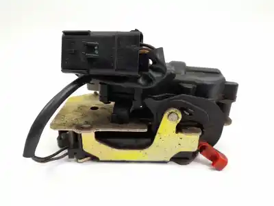 Second-hand car spare part trunk lock for chrysler voyager (rg) 2.5 crd lx oem iam references 678aa