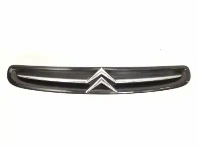 Автозапчасти б/у передняя решетка за citroen xsara picasso (n68) 2.0 hdi ссылки oem iam 9632099177
