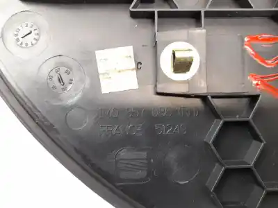 Автозапчастина б/у молдинг для seat leon (1m1) 1.9 tdi посилання на oem iam 1m0857086  