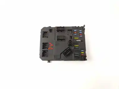 Peça sobressalente para automóvel em segunda mão caixa de fusíveis e relés por peugeot 407 (6d_) 2.0 hdi 135 (6drhrh, 6drhre, 6drhrg, 6drhrj) referências oem iam 9655708380