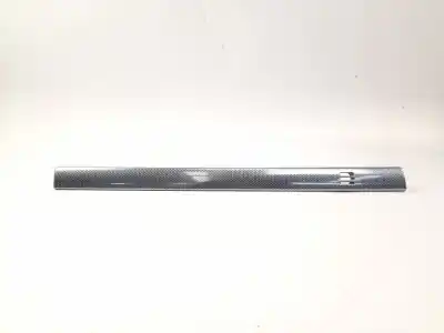 Peça sobressalente para automóvel em segunda mão moldagem por peugeot 407 (6d_) 2.0 hdi 135 (6drhrh, 6drhre, 6drhrg, 6drhrj) referências oem iam 9644562777