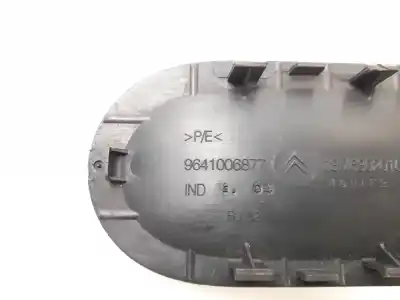 Peça sobressalente para automóvel em segunda mão moldagem por citroen c2 (jm_) 1.4 referências oem iam 9641006877 18m6302016 