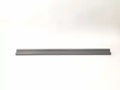 Pezzo di ricambio per auto di seconda mano modanatura per bmw serie 5 touring (e34) 520i riferimenti oem iam 