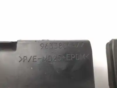 Pièce détachée automobile d'occasion enjoliveur pour peugeot 406 coupé (8c) 2.0 16v références oem iam 9633804377  