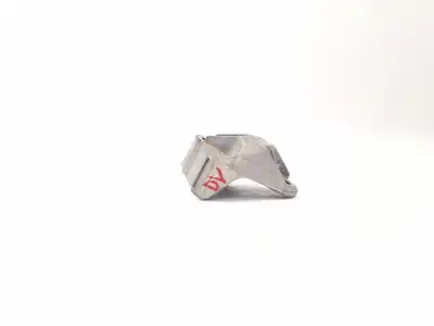 Second-hand car spare part engine support for opel vectra b fastback (j96) 2.0 dti 16v (f68) oem iam references 9224052  