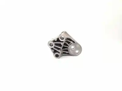Second-hand car spare part engine support for opel vectra b fastback (j96) 2.0 dti 16v (f68) oem iam references 9224052  