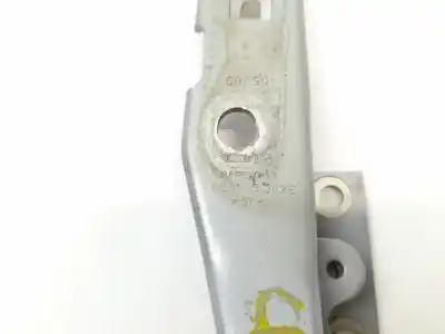 Second-hand car spare part hinge for audi a4 avant (8e) 1.8 t oem iam references 8e0823302e  