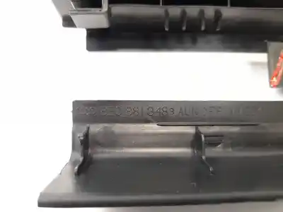 Peça sobressalente para automóvel em segunda mão moldagem por audi a4 avant (8e) 1.8 t referências oem iam 8e0881348  
