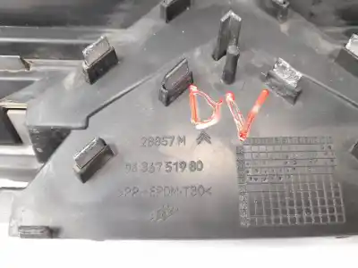 Автозапчастина б/у передня решіта для citroen c5 i (dc_) 2.2 hdi (dc4hxb, dc4hxe) посилання на oem iam 9636751980  