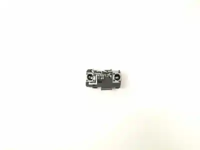 Pezzo di ricambio per auto di seconda mano portalampada per renault megane i classic (la0/1_) 1.9 dti (la08, la0n) riferimenti oem iam 37390751  