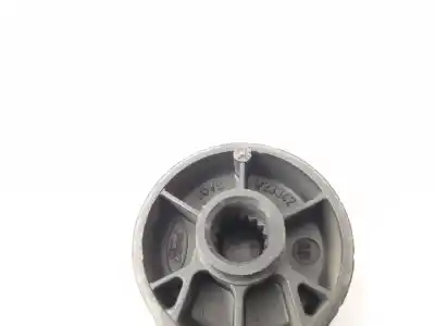 Автозапчастина б/у ручка заднього правого скла для ford focus i sedán (dfw) 1.8 turbo di / tddi посилання на oem iam 95vbv23342  