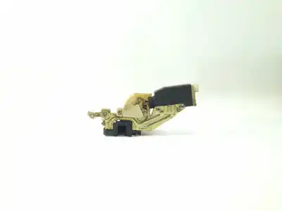 Second-hand car spare part left front door lock for opel astra f fastback (t92) 1.6 i 16v (f08, m08, f68, m68) oem iam references 90449072  