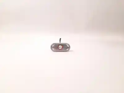 Автозапчасти б/у правая боковая фонарь за volkswagen caddy iii monospace (2kb, 2kj, 2cb, 2cj) 1.9 tdi ссылки oem iam 0215655