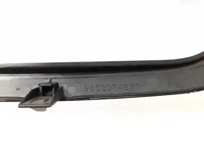 Pezzo di ricambio per auto di seconda mano modanatura per citroen c3 i (fc_, fn_) 1.4 hdi riferimenti oem iam 9653074277  