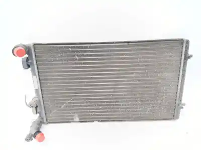 İkinci el araba yedek parçası su radyatörü için volkswagen golf iv berlina (1j1) 1.6 16v oem iam referansları 1j0121253