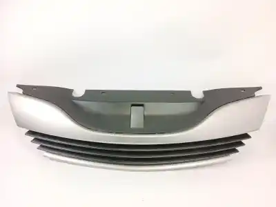 Автозапчасти б/у передняя решетка за renault laguna ii (bg0/1_) 1.9 dci (bg08, bg0g) ссылки oem iam 8200012581