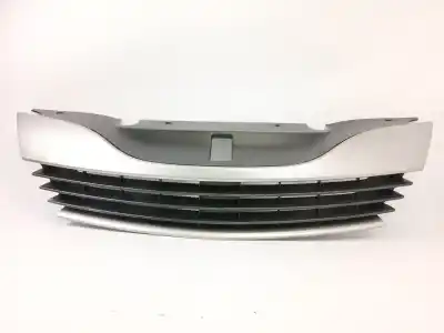 Автозапчасти б/у передняя решетка за renault laguna ii (bg0/1_) 1.9 dci (bg08, bg0g) ссылки oem iam 8200012581  