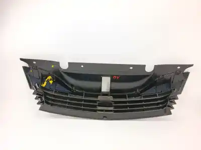 Автозапчасти б/у передняя решетка за renault laguna ii (bg0/1_) 1.9 dci (bg08, bg0g) ссылки oem iam 8200012581  