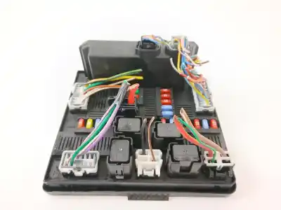 Pièce détachée automobile d'occasion BOÎTES À FUSIBLES pour RENAULT KOLEOS I (HY_)  Références OEM IAM 284B7JY00A  