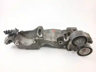 Pièce détachée automobile d'occasion SUPPORT D'ALTERNATEUR pour RENAULT KOLEOS I (HY_) 2.0 DCI 4X4 (HY0B) Références OEM IAM 8200527320  