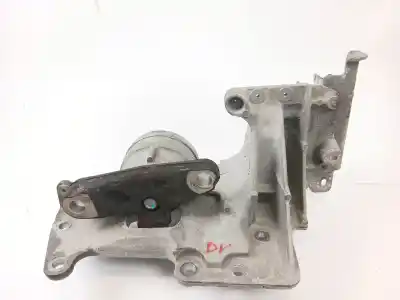 Pièce détachée automobile d'occasion SUPPORT MOTEUR pour RENAULT KOLEOS I (HY_) 2.0 DCI 4X4 (HY0B) Références OEM IAM 11220JD700  