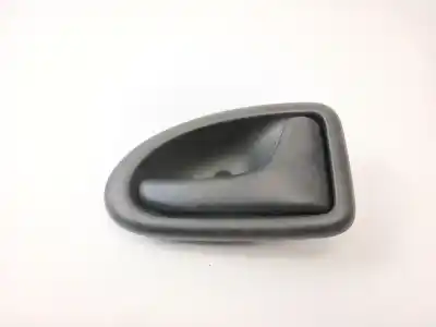 Автозапчастина б/у внутрішня задня права ручка для renault megane i classic (la0/1_) 1.9 d (la0a, la0u, la0r) посилання на oem iam 8200028995  