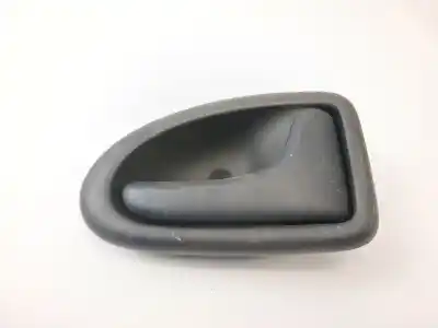 Автозапчастина б/у усередині передня права ручка для renault megane i classic (la0/1_) 1.9 d (la0a, la0u, la0r) посилання на oem iam 8200028995  