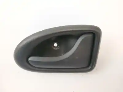 Автозапчастина б/у усередині передня права ручка для renault megane i classic (la0/1_) 1.9 dti (la08, la0n) посилання на oem iam 7700830079  