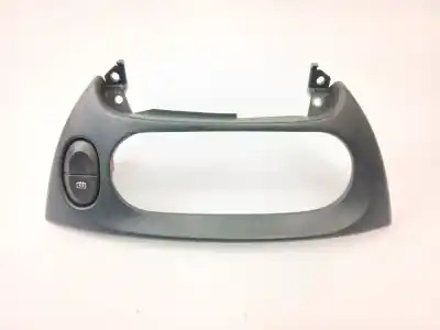 Pezzo di ricambio per auto di seconda mano modanatura per renault megane i classic (la0/1_) 1.9 dti (la08, la0n) riferimenti oem iam 7700419052  