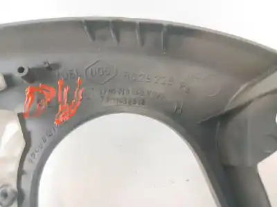 Pezzo di ricambio per auto di seconda mano modanatura per renault megane i classic (la0/1_) 1.9 dti (la08, la0n) riferimenti oem iam 7700419052  