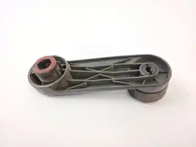 Second-hand car spare part rear left window crank handle for opel corsa c club oem iam references 90247150   Second-hand car spare part rear left window crank handle for opel corsa c club oem iam references 90247150