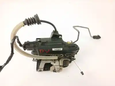 Автозапчастина б/у замок передніх дверей лівий для seat leon (1m1) 1.6 16 v посилання на oem iam 3b1837075  