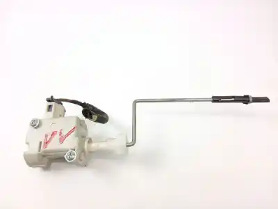 Автозапчастина б/у паливна зовнішня кришка двигуна для seat leon (1m1) 1.6 16 v посилання на oem iam 1m68107730  